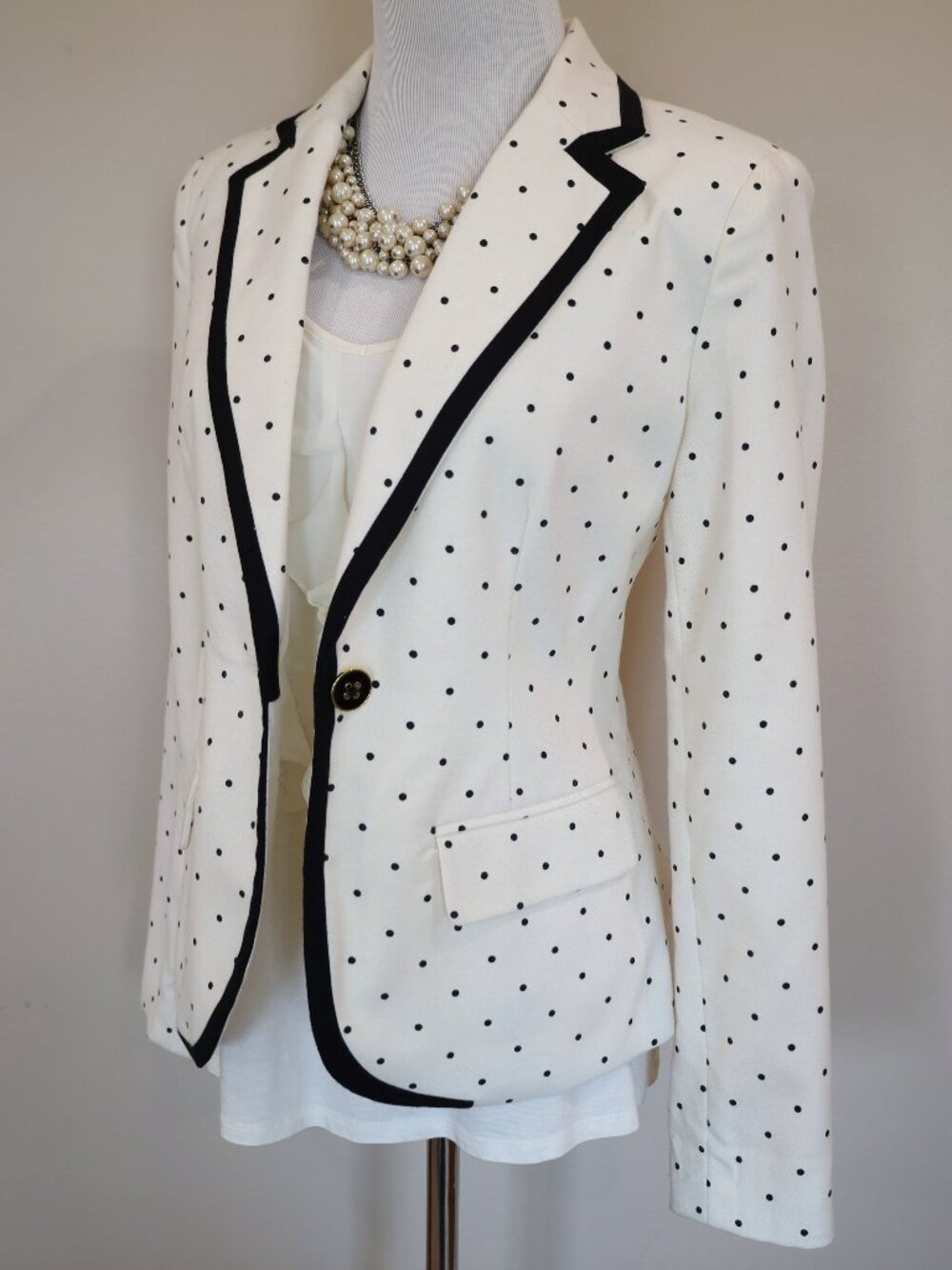 Women's Size 2 Ivory Cream Blazer Jacket Black polka dots Merona
